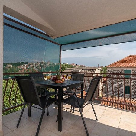 Apartmani Dalmacija Seget Vranjica Exterior photo