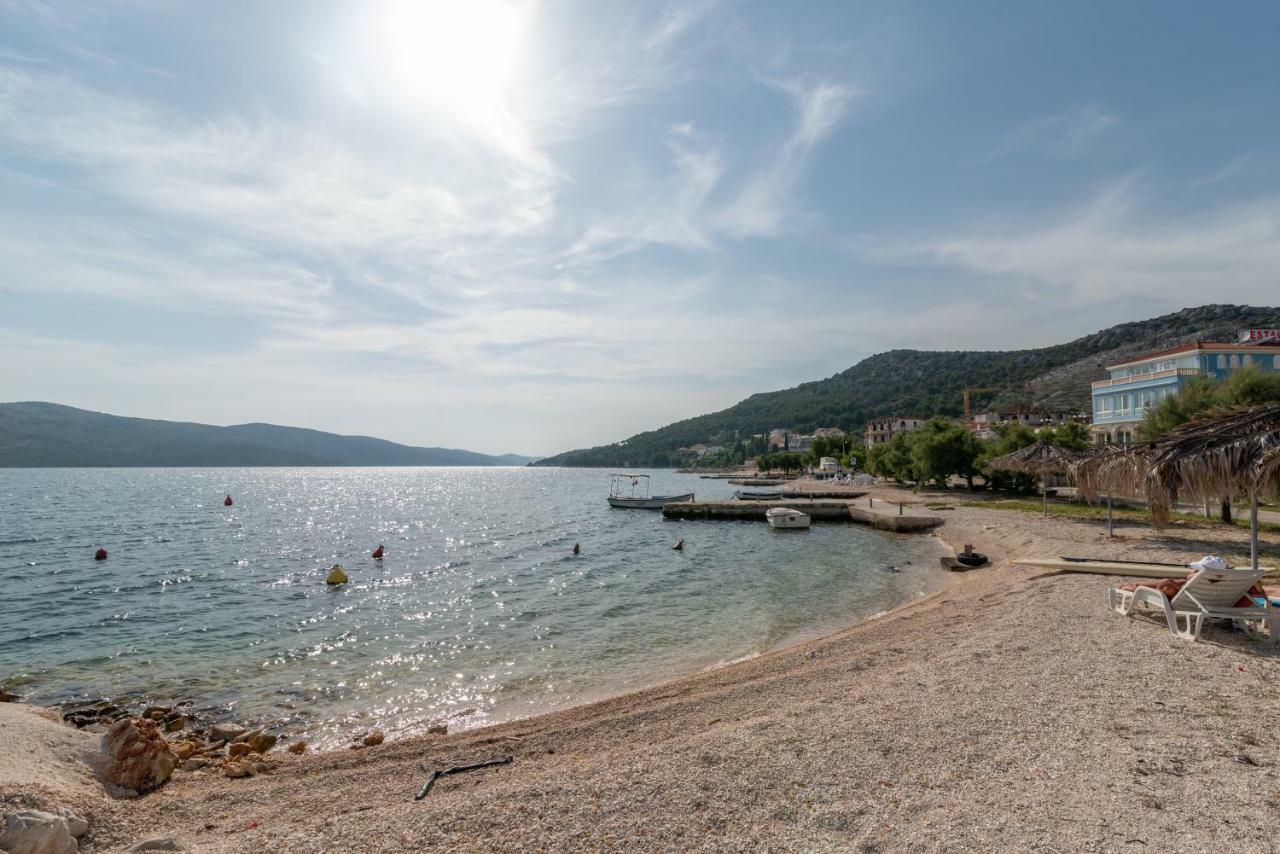 Apartmani Dalmacija Seget Vranjica Exterior photo