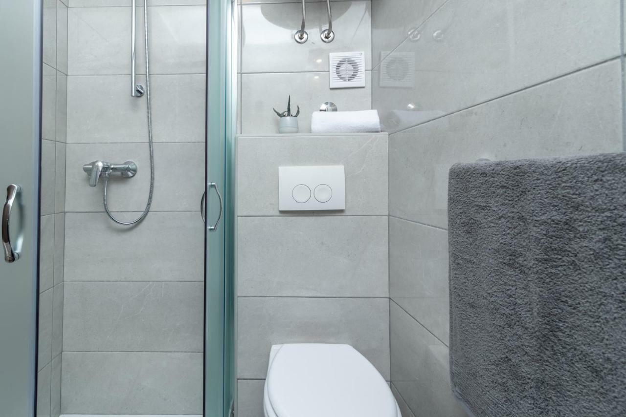 Apartmani Dalmacija Seget Vranjica Exterior photo